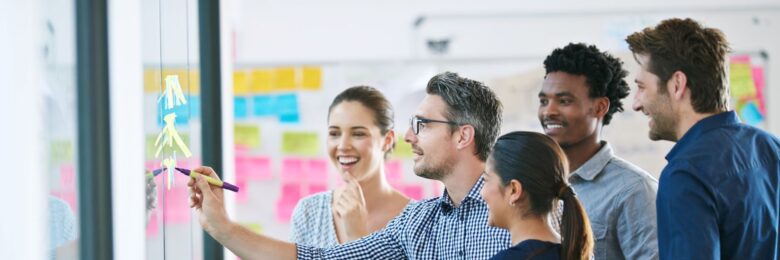 Wir geben die Mehrwertsteuersenkung natürlich an die Teilnehmer*innen der Präsenzseminare weiter