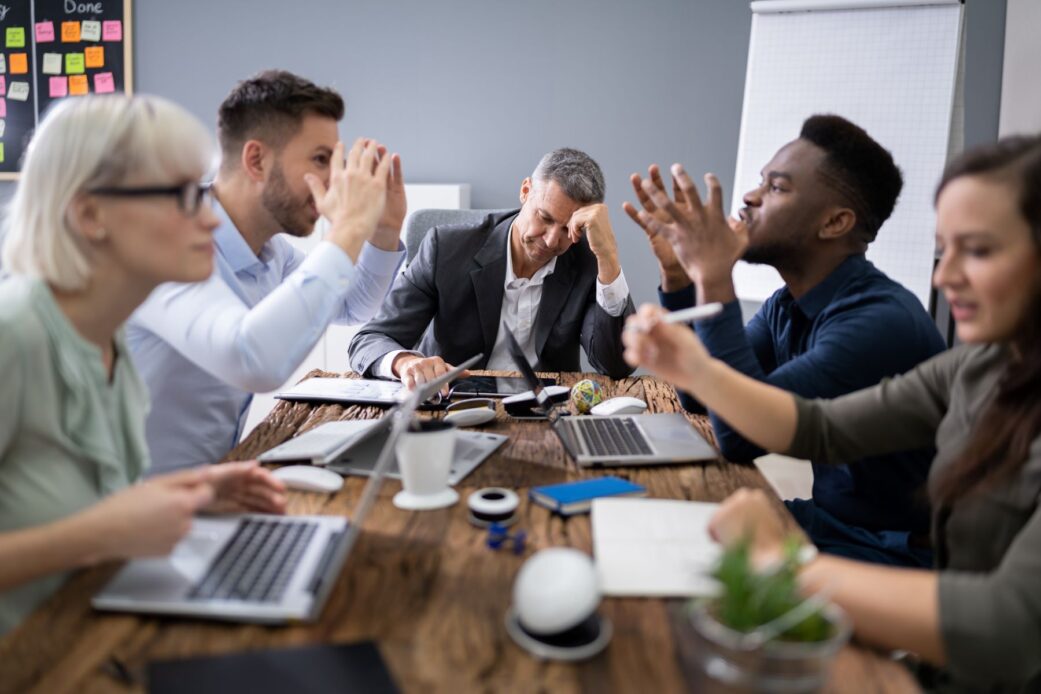 Raus aus dem Homeoffice – Kommunikationstrainings, um die Sinne zu wecken, den Sprachschatz zu aktivieren, das Onboarding des Büroalltags zu meistern